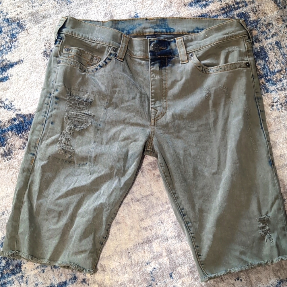 True Religion Men's Denim Jean Shorts Distressed Destruct Ripped Ricky Relaxed